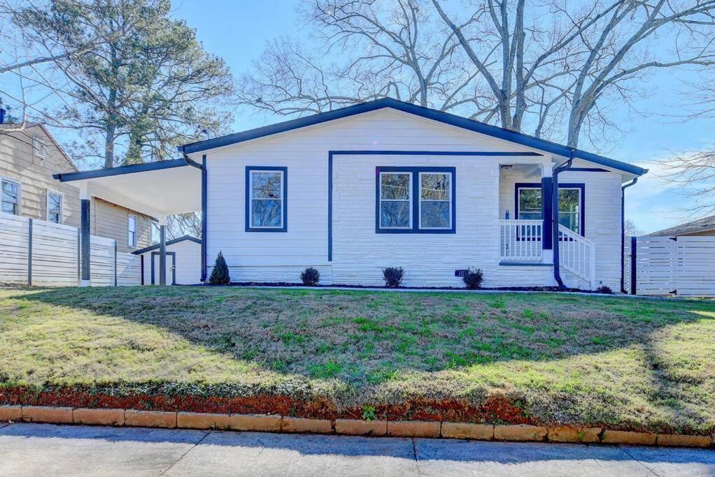Modern Home At Colonial College Park Atlanta Esterno foto